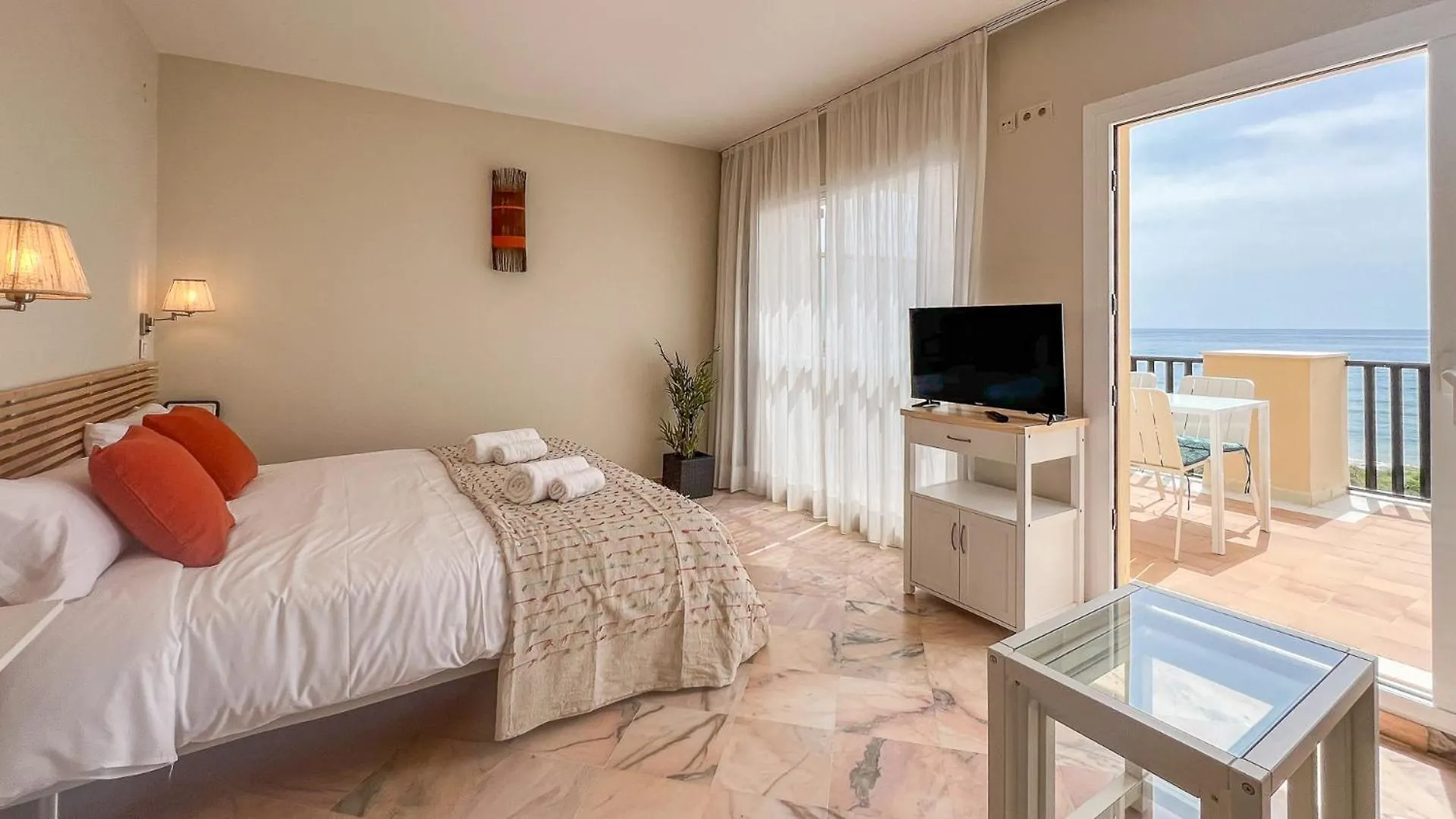 Appartamento Oleholidays 841 Romana Playa Frente Al Mar Marbella